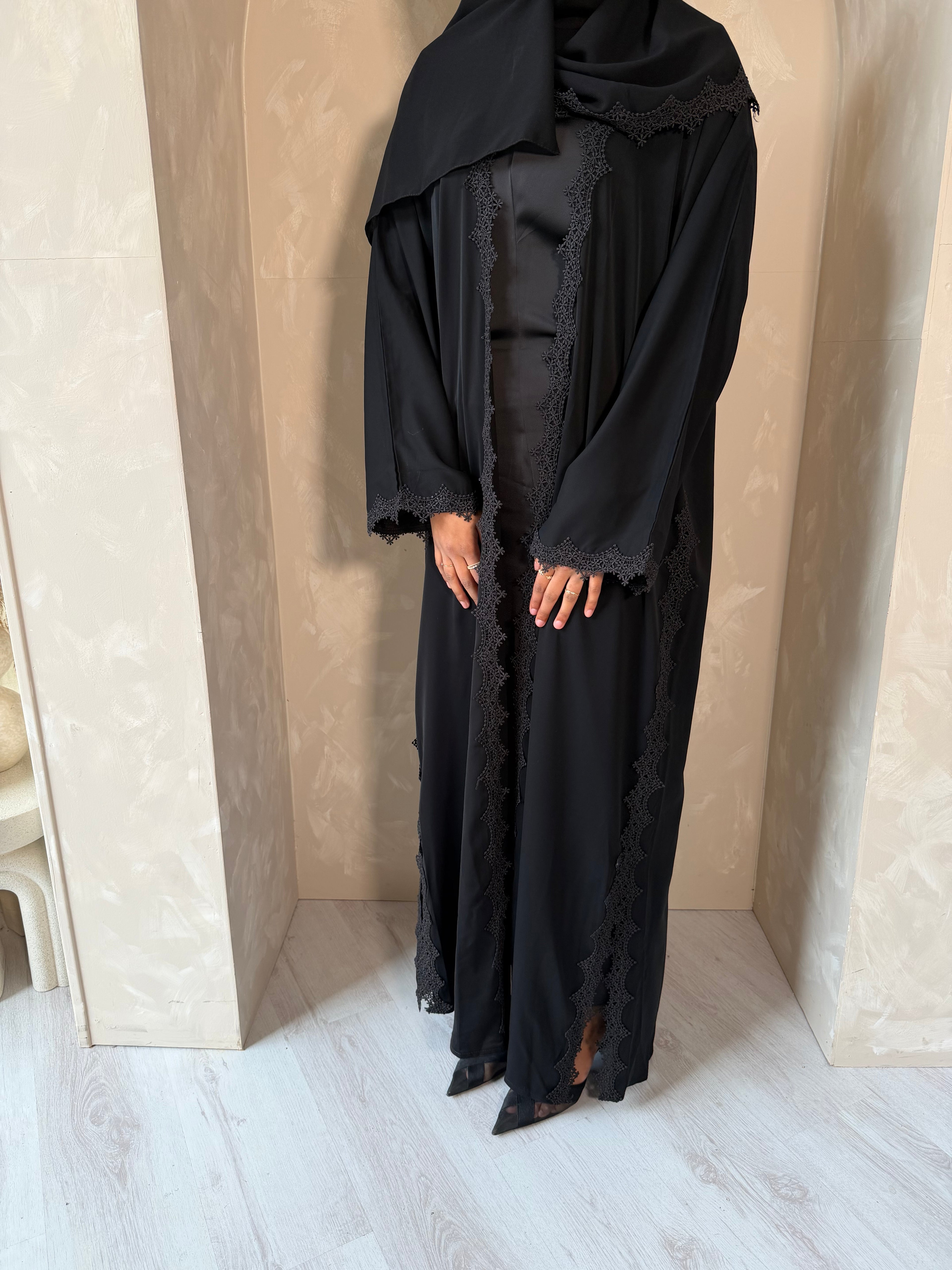 Lace Abaya - Black