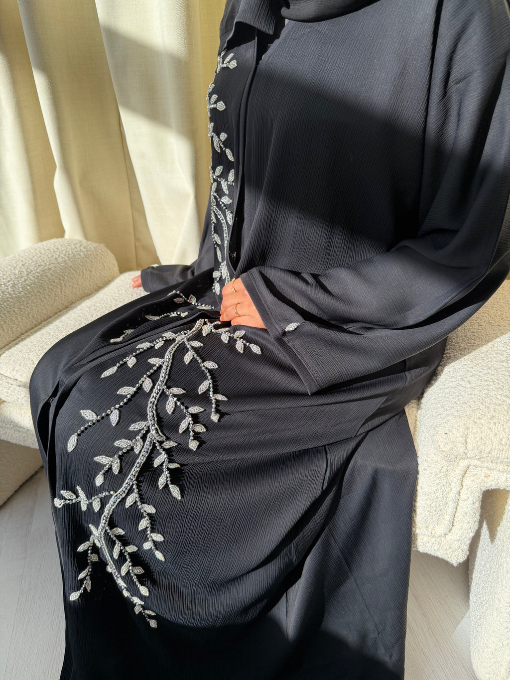 Vine Abaya - Black
