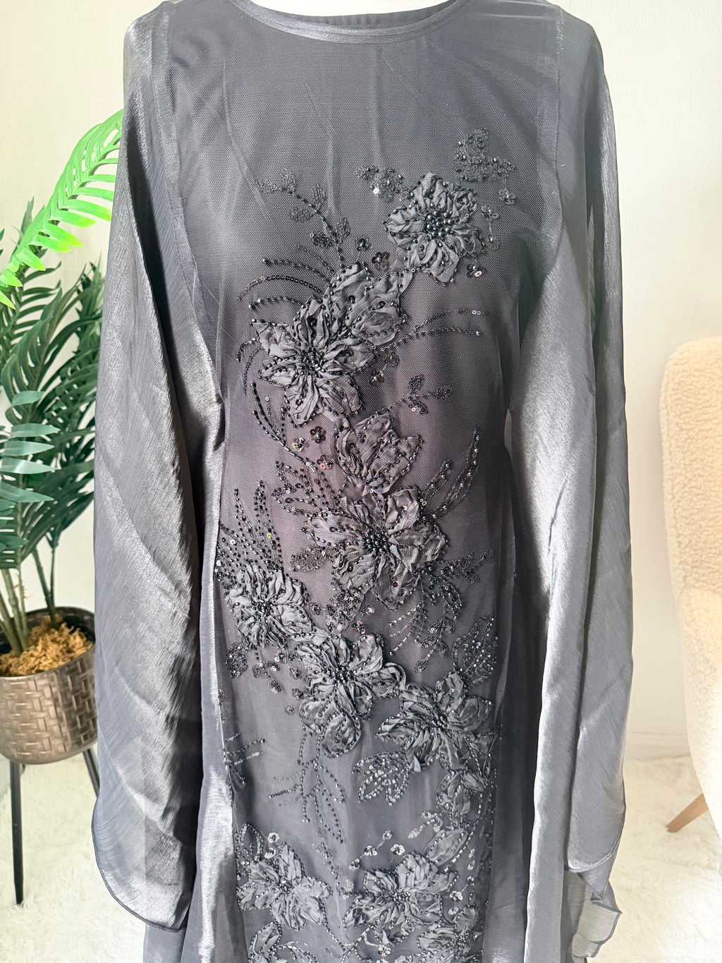 Jameela -  Black Abaya