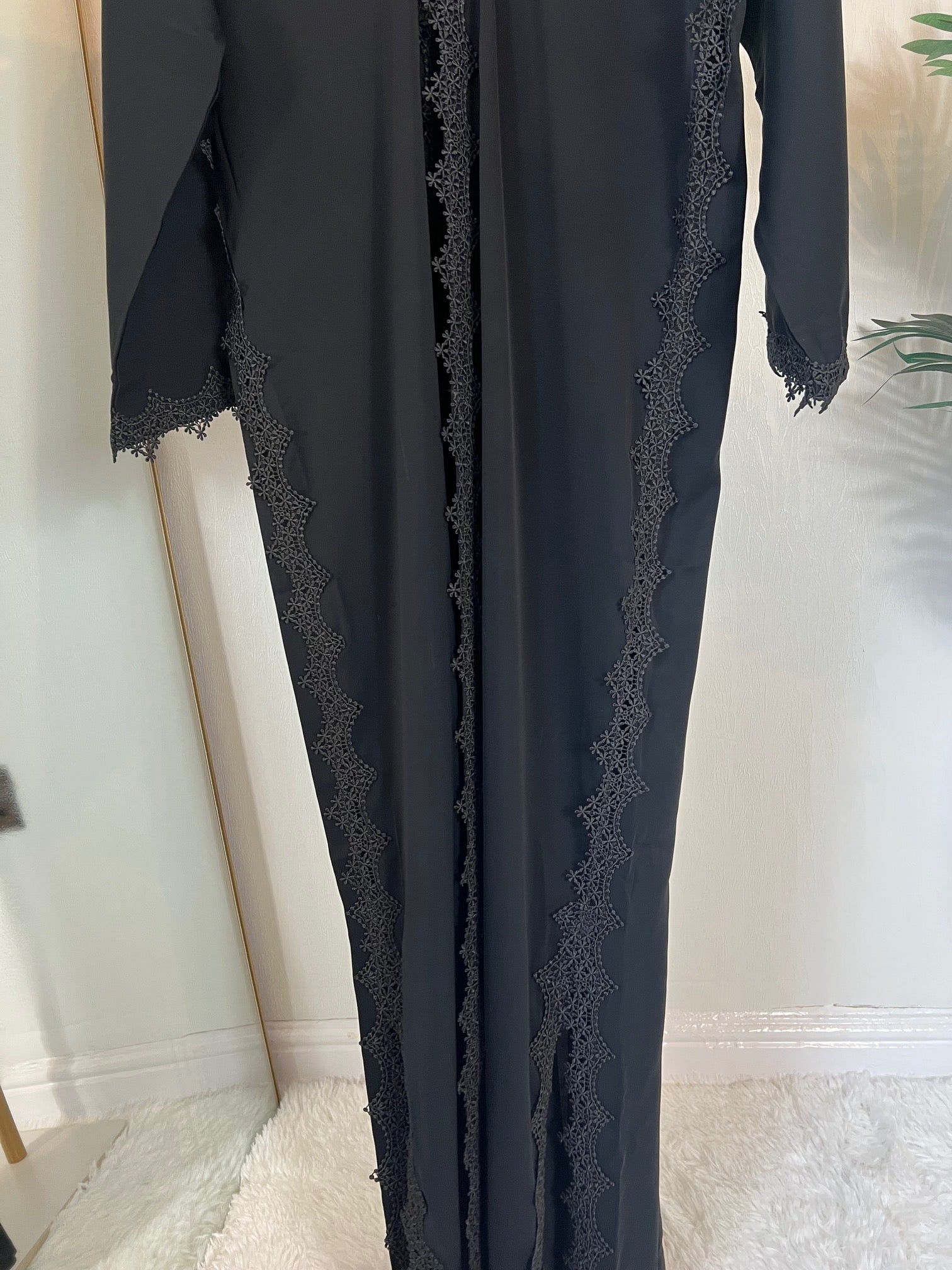 Lace Abaya - Black